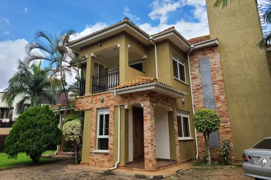 5 bedroom villa for sale in Muyenga (1) 5 Bedroom Villa for Sale in Muyenga - Estatelad Uganda